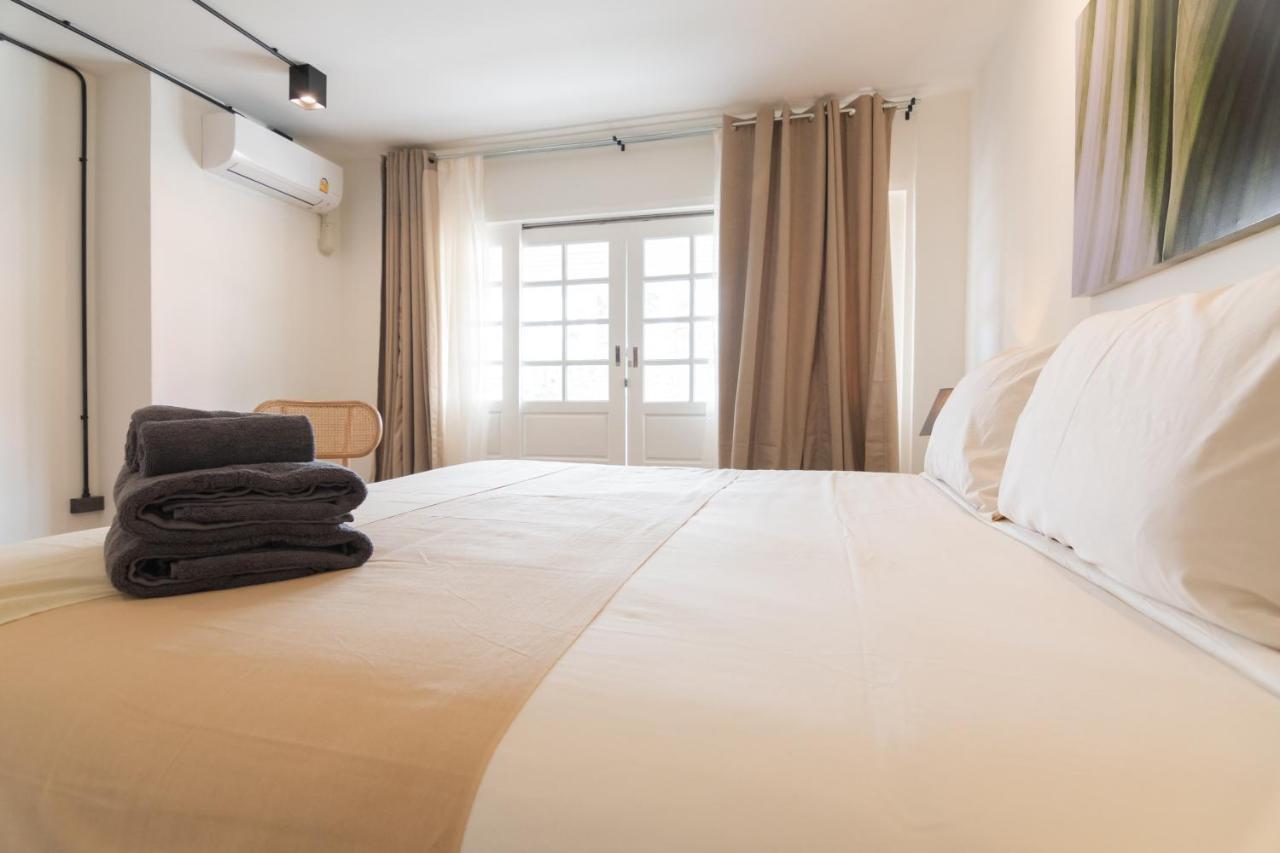 Mini-Me Hubs, Charm Suites & Pool In Old City Τσιάνγκ Μάι Εξωτερικό φωτογραφία