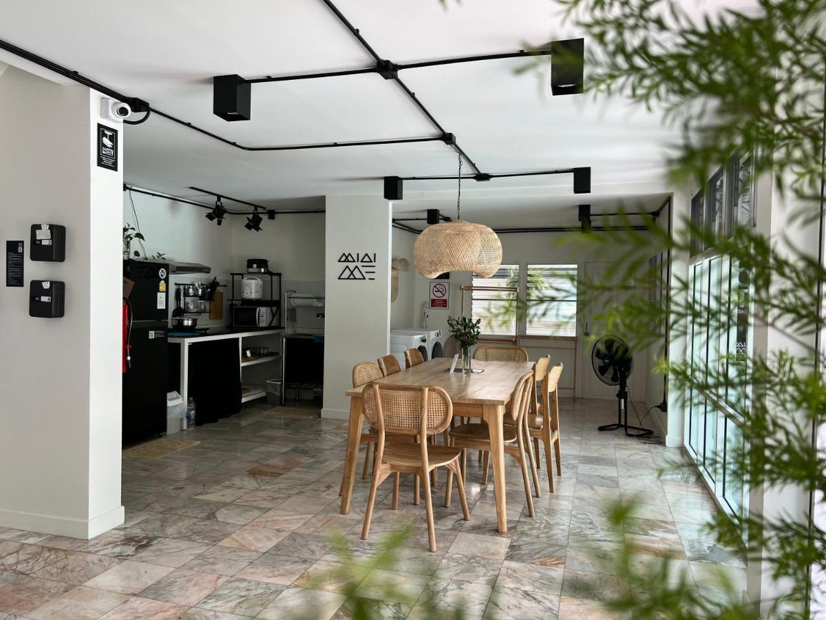 Mini-Me Hubs, Charm Suites & Pool In Old City Τσιάνγκ Μάι Εξωτερικό φωτογραφία